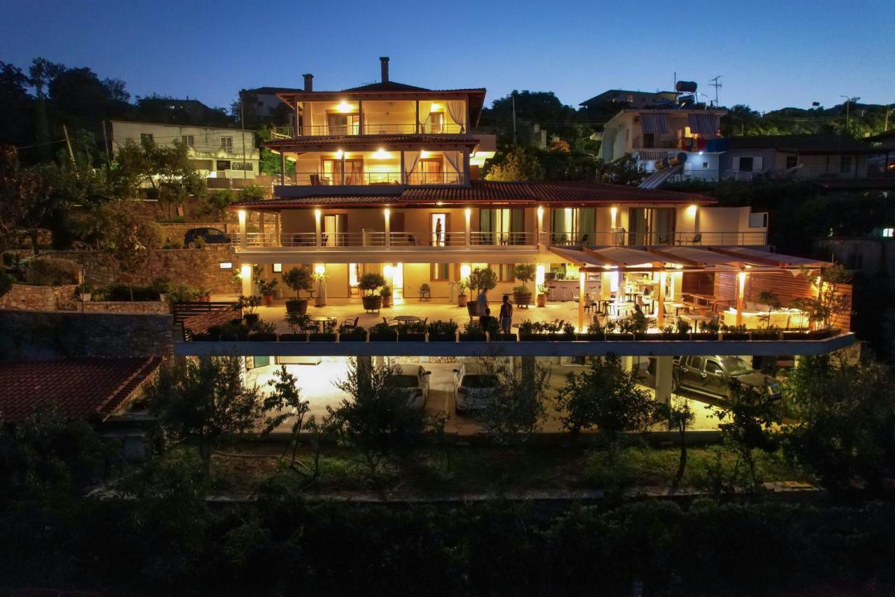 Bed and Breakfast Royal 1967 Himarë Exteriér fotografie