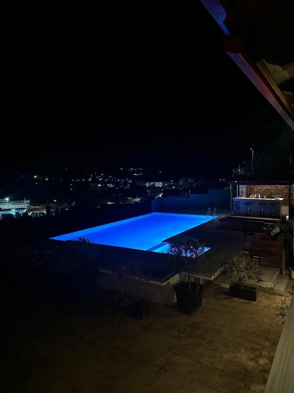 Bed and Breakfast Royal 1967 Himarë Exteriér fotografie