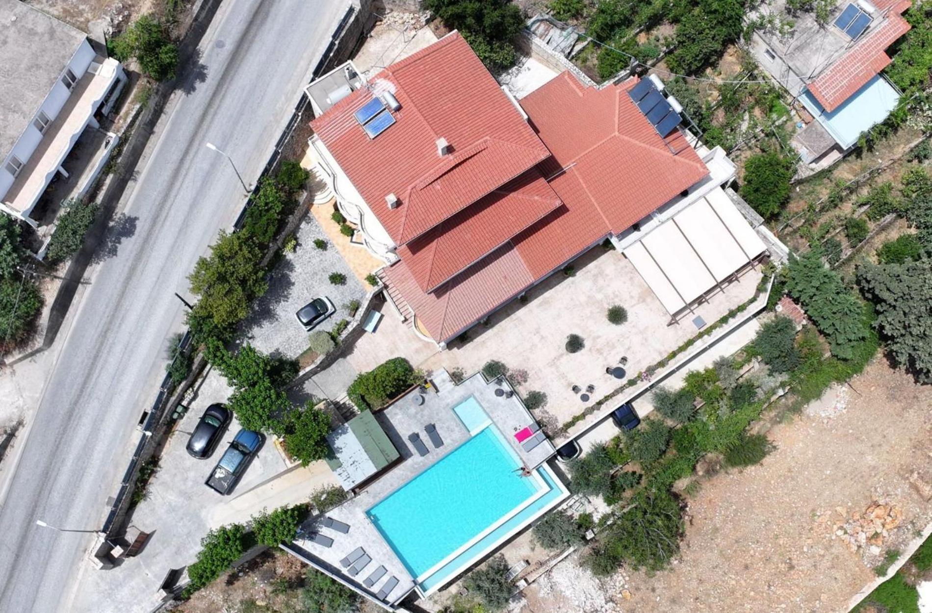 Bed and Breakfast Royal 1967 Himarë Exteriér fotografie